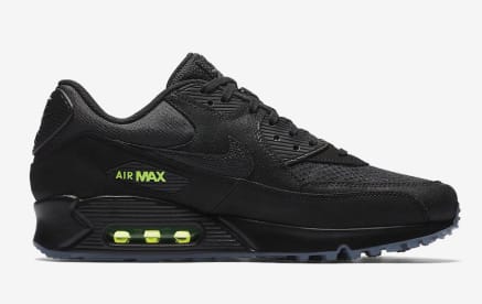 Nike dropt binnenkort deze KAWS-achtige Air Max 90