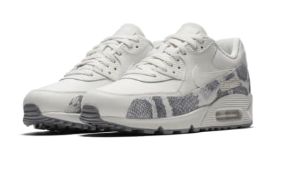 Exotische Details Op Deze Nike Air Max 90 "Phantom Gunsmoke"