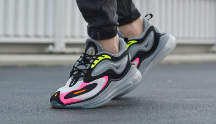 Check het nieuwste Air Max model; de futuristische Nike Air Max Zephyr ‘Photon Dust’