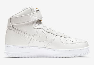 Morgen droppen er twee Alyx x Nike Air Force 1 High colorways