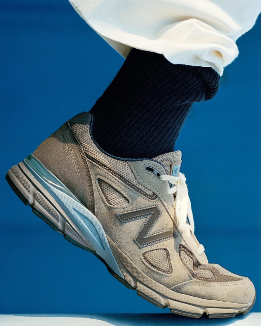 Auralee x New Balance 990v4 Made in USA London Fog en Trooper sneakers foto 7