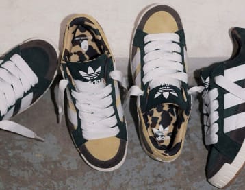 BAPE x Adidas Lawsuit sneaker foto