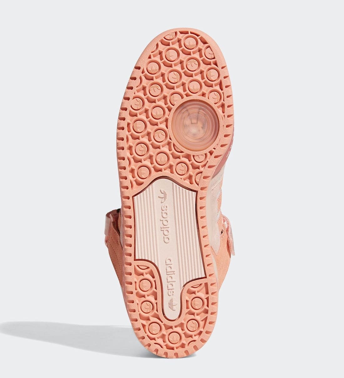 Bad Bunny en Adidas komen met tweede adidas Forum Low Buckle collab