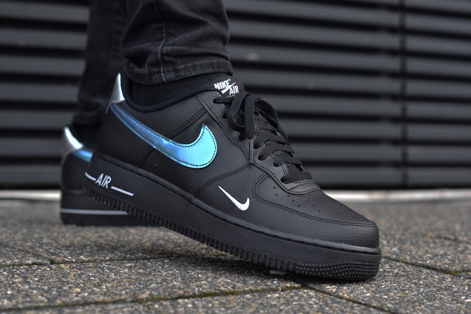 Blue Schittert op Nike Air… Sneaker Squad