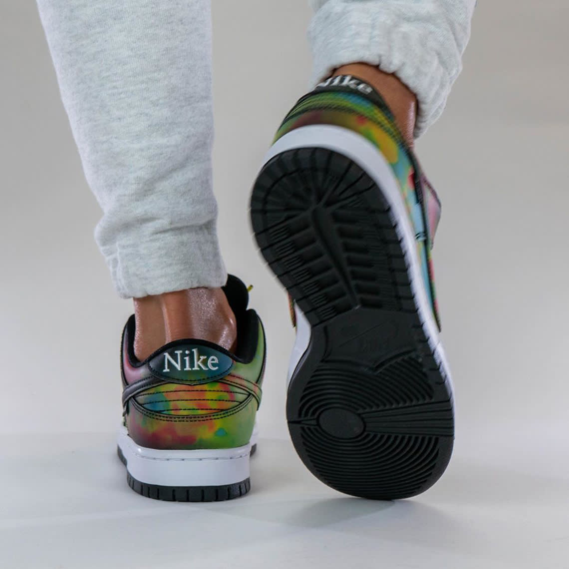 Binnenkort dropt er een wel heel aparte Thermochrome Nike SB Dunk Low