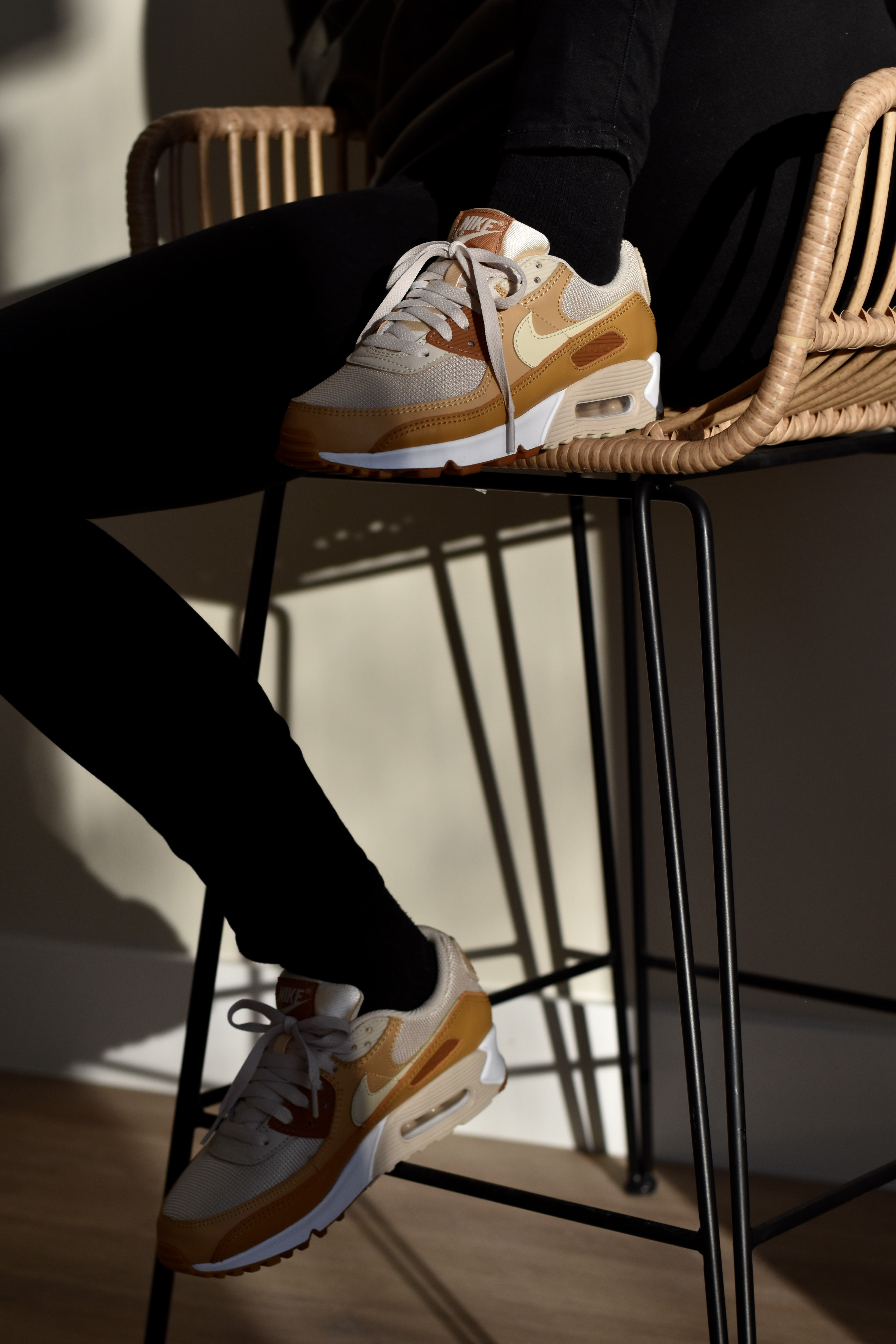 air max 90 caramel finish line