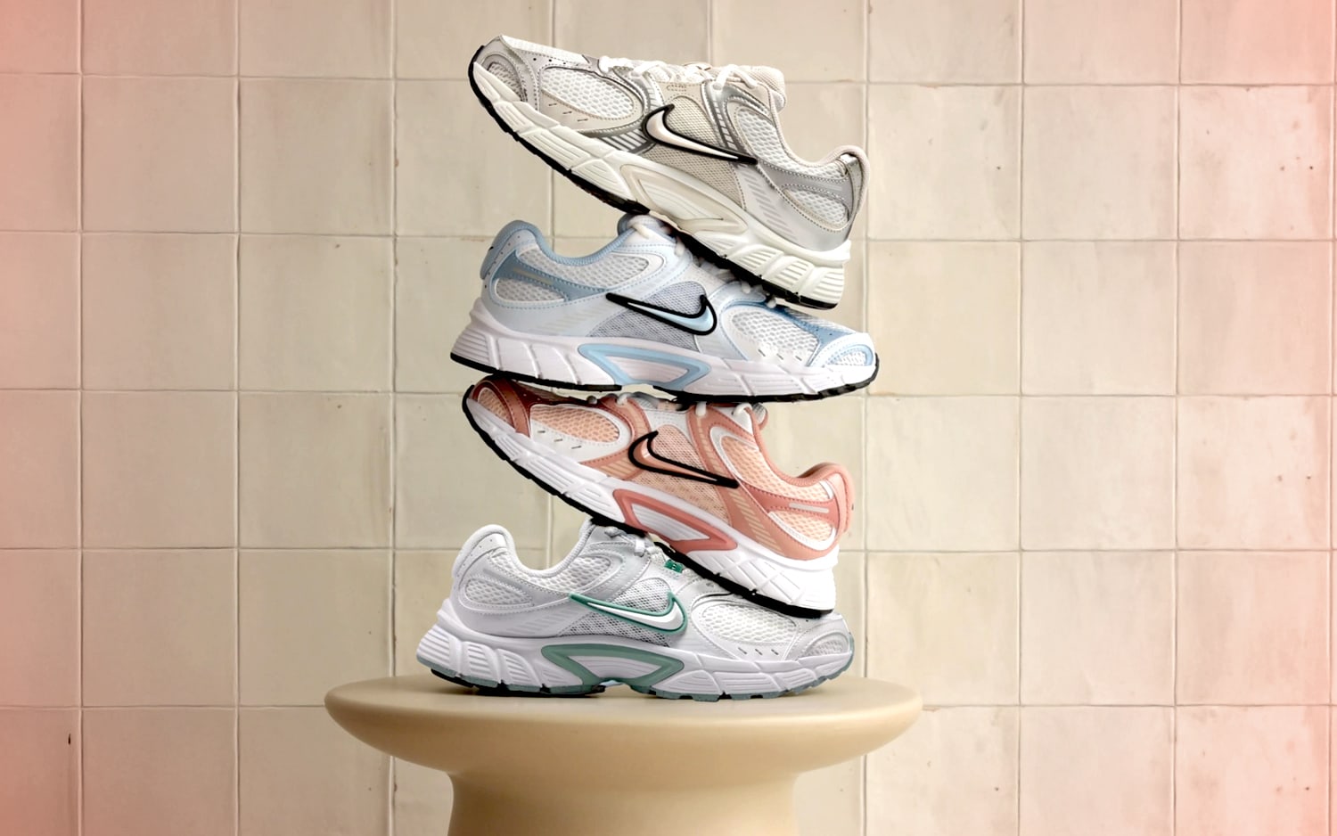 De Nike V5 RNR is de zomersneaker van Nike voor 2025