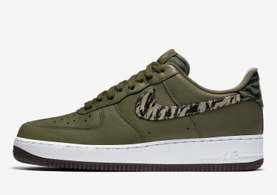 Deze Nike Air Force 1 Low Is Uitgedost Met Vette Prints Op De Swoosh