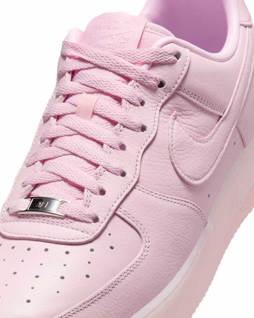 Drake Nocta x Nike Air Force 1 Low Pink Foam Foto 5