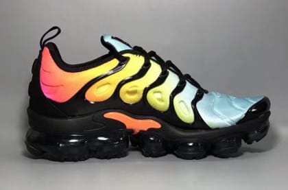 Een eerste blik op de Nike Air VaporMax Plus Sunset