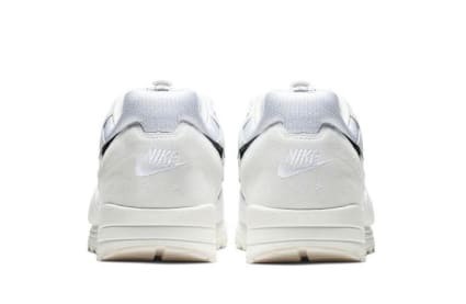 De Fear of God x Nike Air Skylon 2 White/Black is onderweg