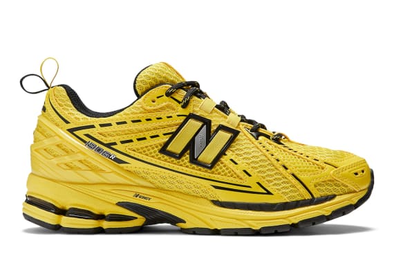 GANNI x New Balance 1906 R Blazing Yellow Foto 1