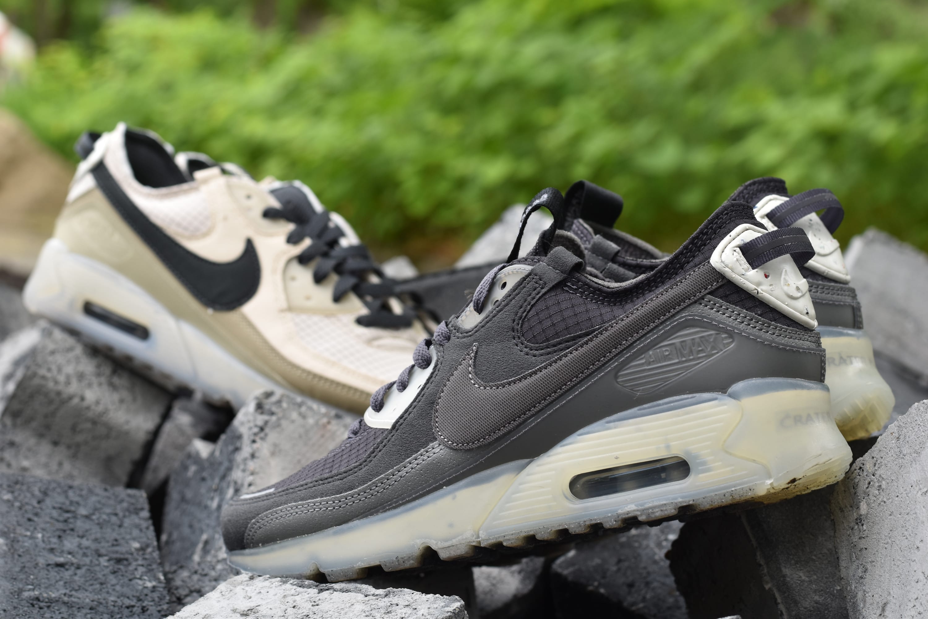 Ga jij voor de populaire Nike Air Max 90 Terrascape Rattan of de Thunder Grey colorway 4