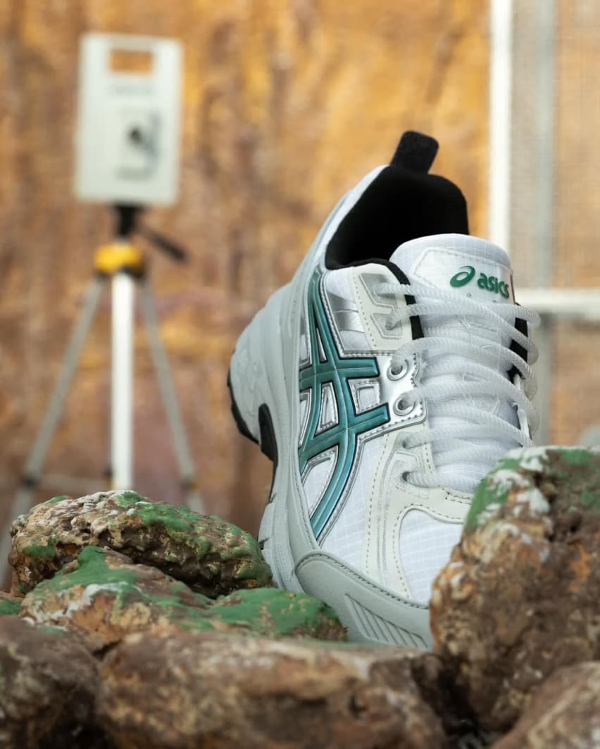 Hidden NY x Asics Gel Venture 6 Shield Wasab fotoi