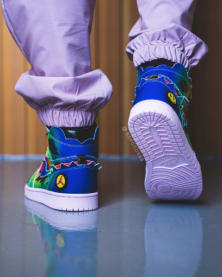 Bekijk nu de on-feet foto's van de J Balvin x Air Jordan 1 High