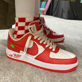 Louis Vuitton x Nike Air Force 1 Foto 4