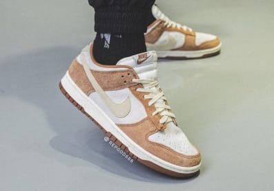 De Nike Dunk Low PRM "Medium Curry" dropt volgend jaar, hier zijn de foto's!