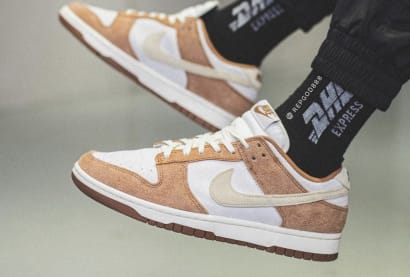 De Nike Dunk Low PRM "Medium Curry" dropt volgend jaar, hier zijn de foto's!