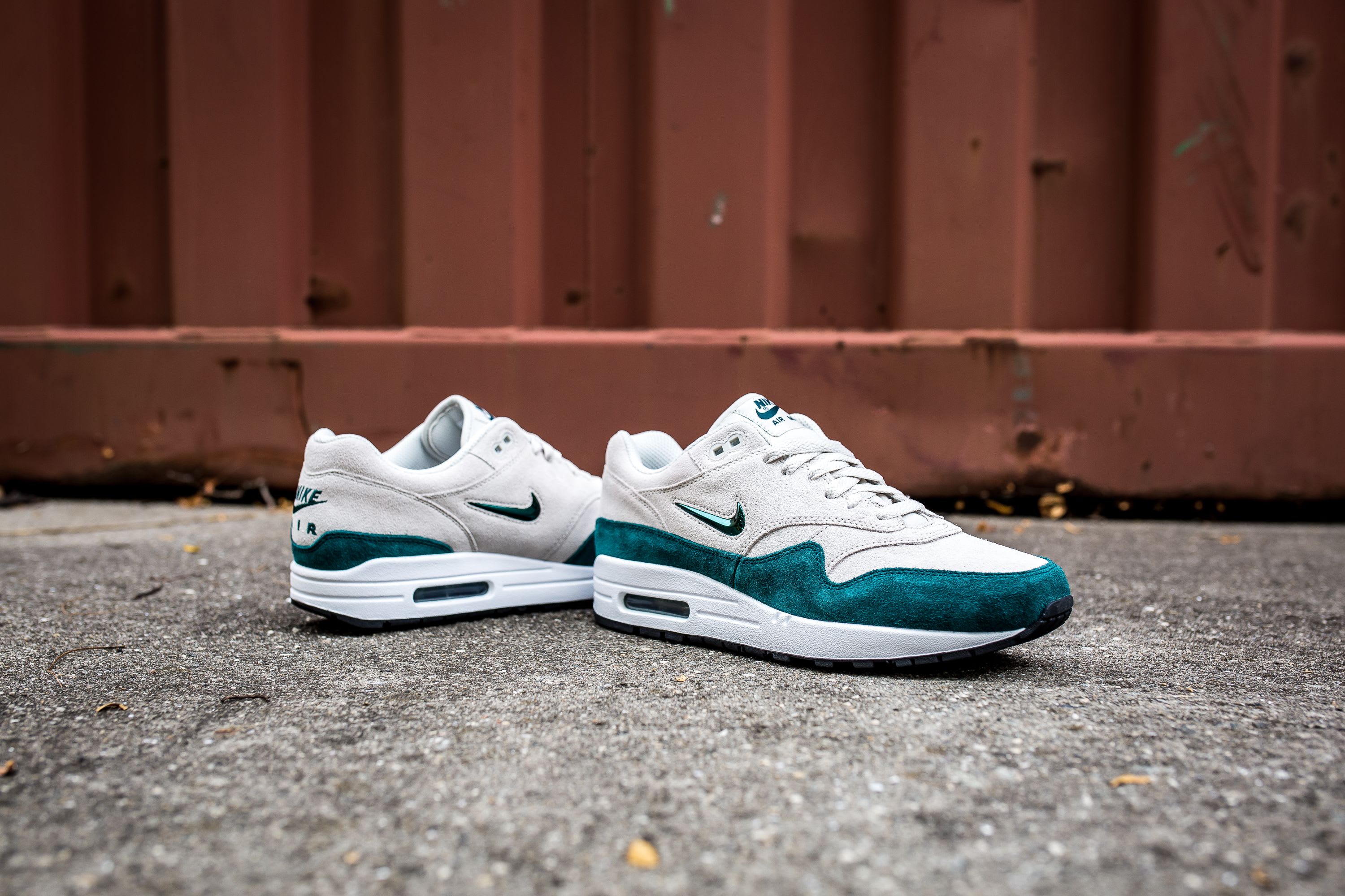 Air Max 1 Jewel Atomic Teal Green Suede