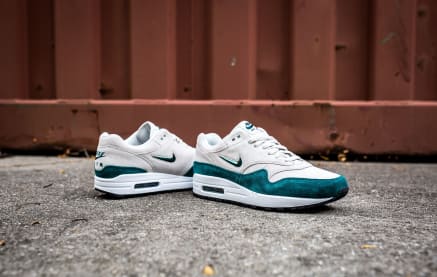 Nike air max 1 jewel suede on sale
