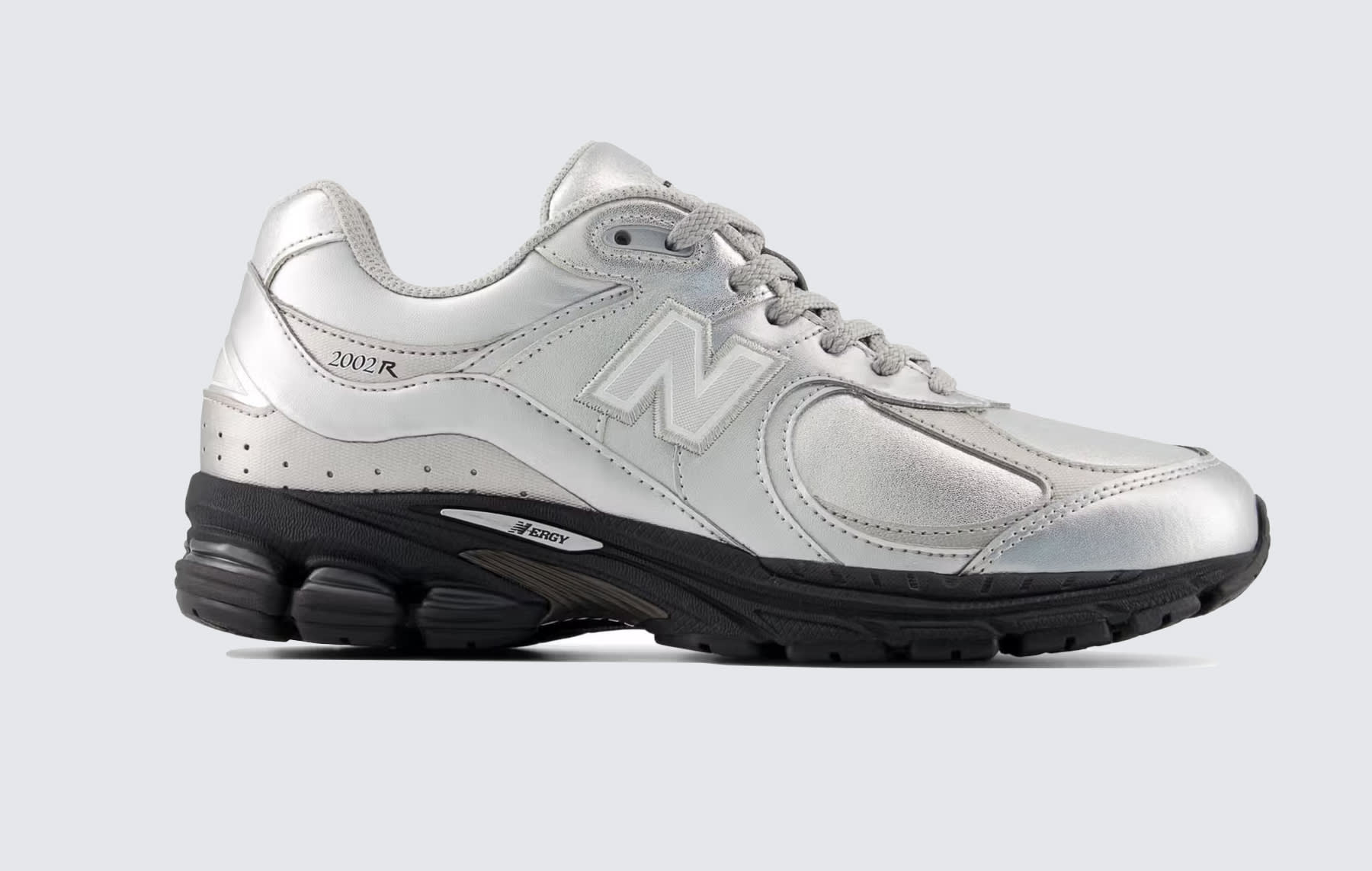 New Balance 2002 R Silver Metallic