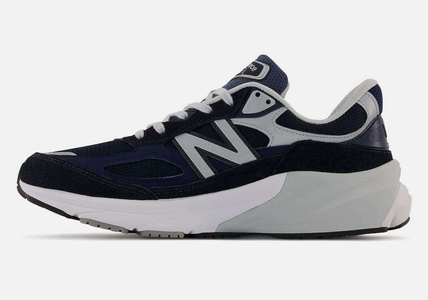 New Balance met de Made in USA 990 v6 Navy Foto 4