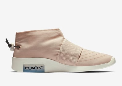 First Look: De Nike Air Fear Of God Moccasin