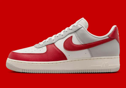 Nike Air Force 1 07 LV8 Red Toe Foto 2