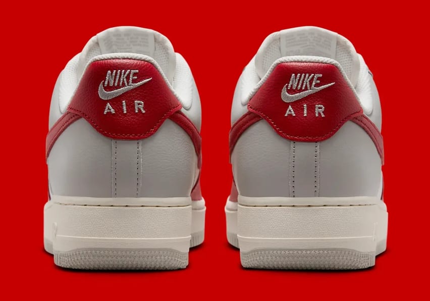 Nike Air Force 1 07 LV8 Red Toe Foto 4