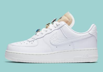 Nike voorziet de Air Force 1 '07 LX van een flinke dosis Bling!