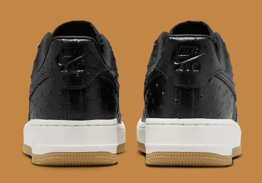 Nike Air Force 1 07 LX Wmns Black Ostrich Foto 5