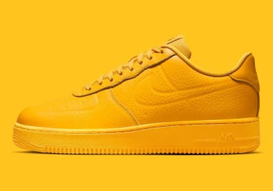 Nike Air Force 1 07 Pro Tech University Gold Foto 3