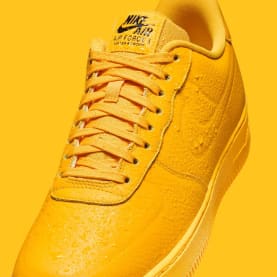 Nike Air Force 1 07 Pro Tech University Gold Foto 7