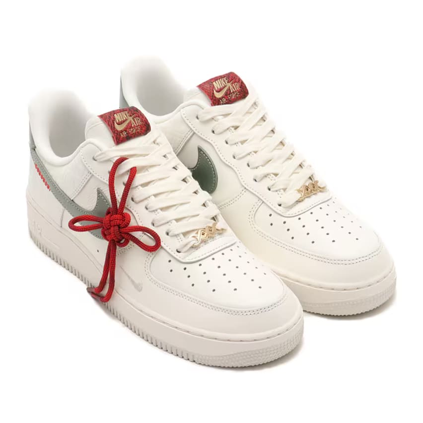 Nike Air Force 1 07 Year of the Snake Foto 1