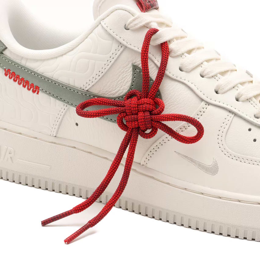 Nike Air Force 1 07 Year of the Snake Foto 3