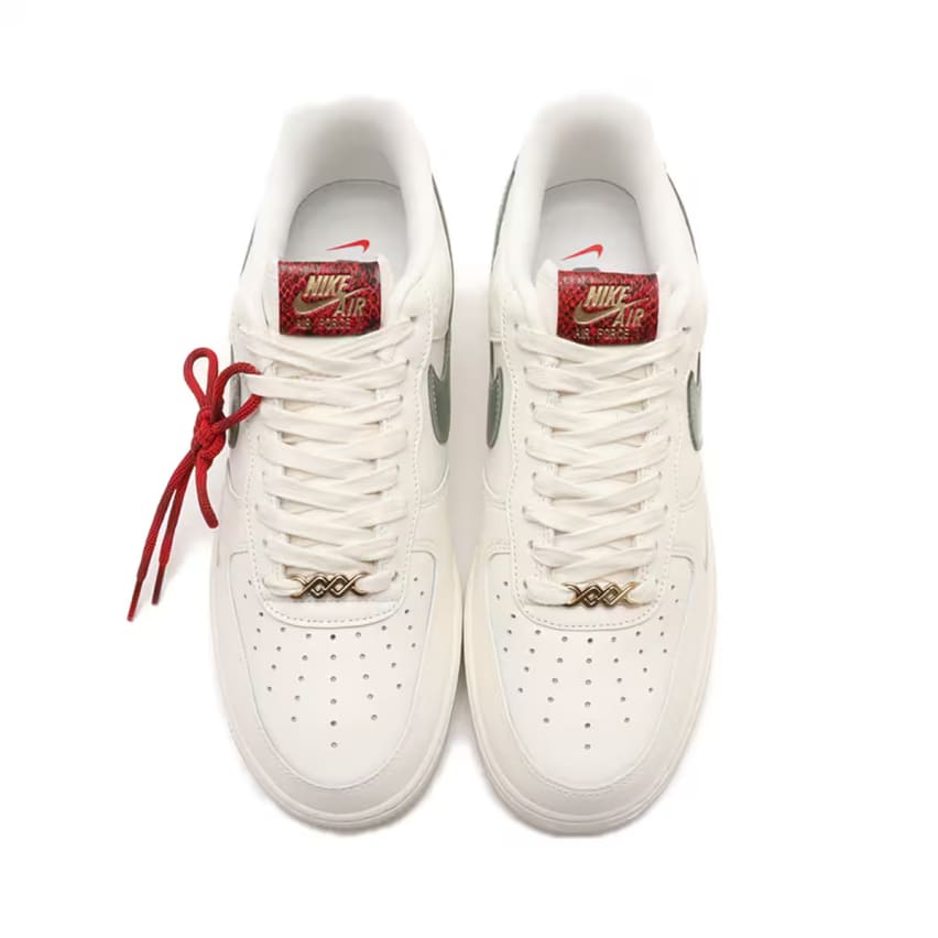 Nike Air Force 1 07 Year of the Snake Foto 5