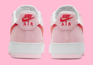 Nike komt met nog een Air Force 1 voor Valentijnsdag