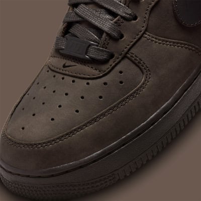 Nike Air Force 1 Low Chocolate Nubuck Foto 8