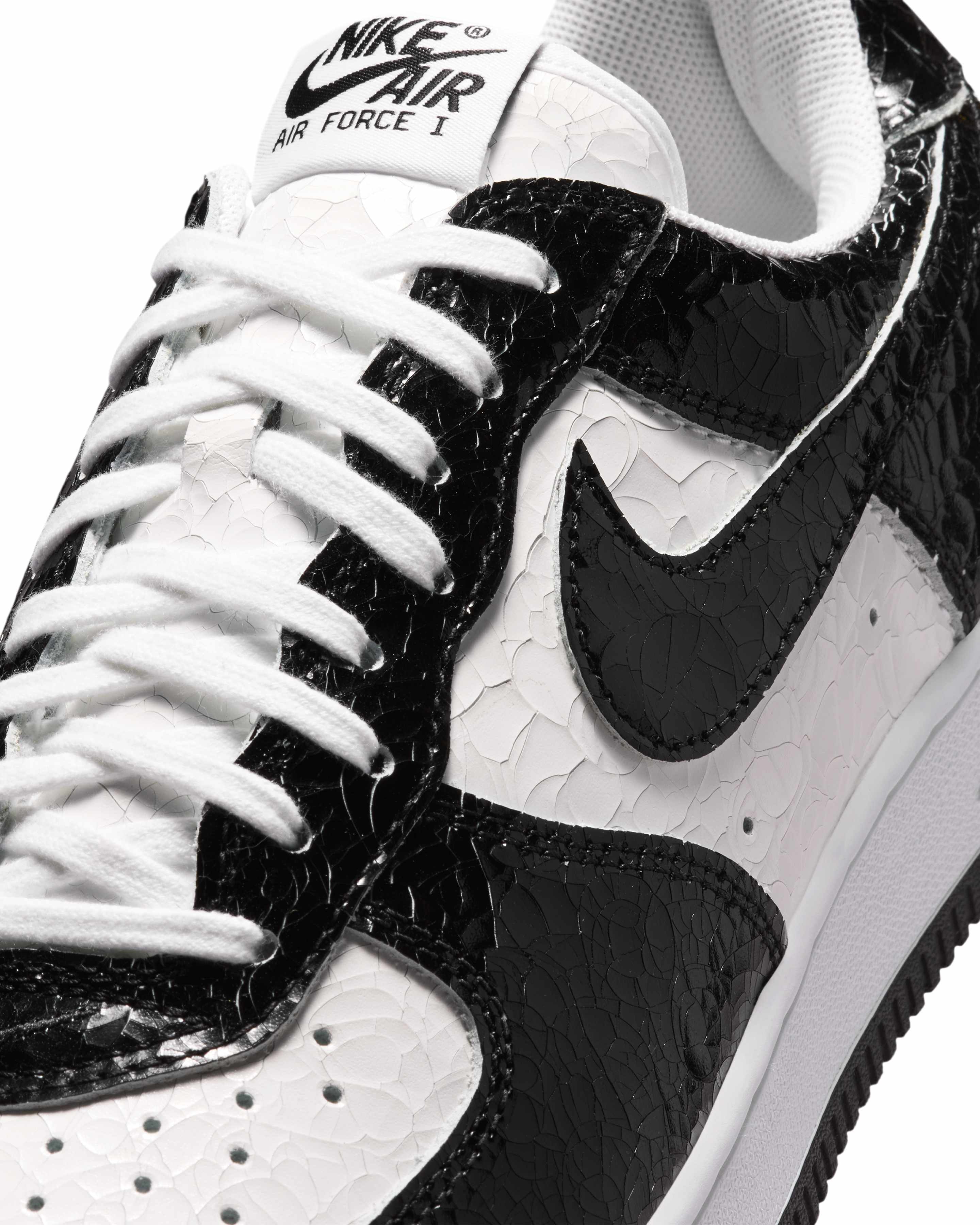 Nike Air Force 1 Low Cracked Leather Black White FOTO 5