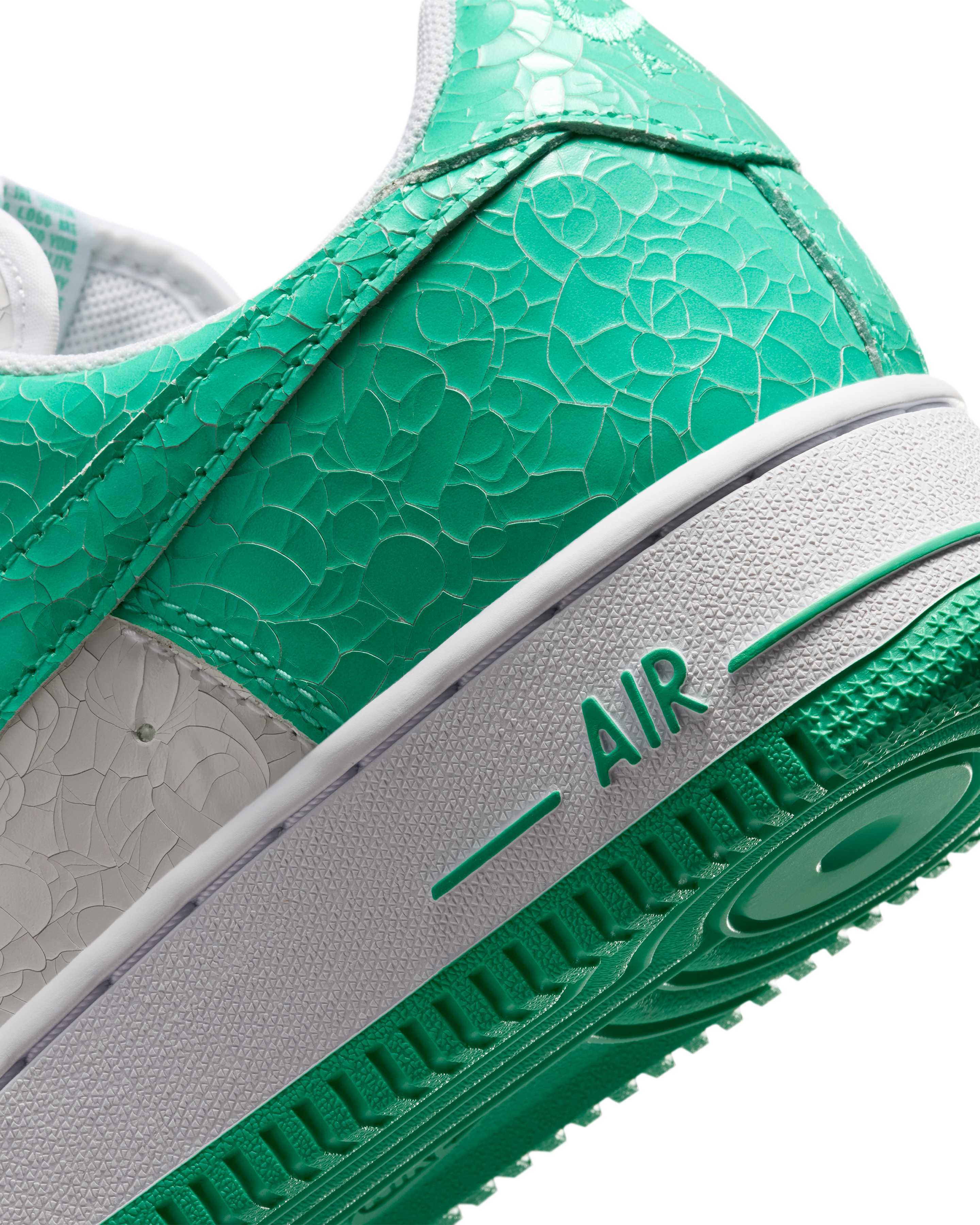Nike Air Force 1 Low Cracked Leather Menta White FOTO 6