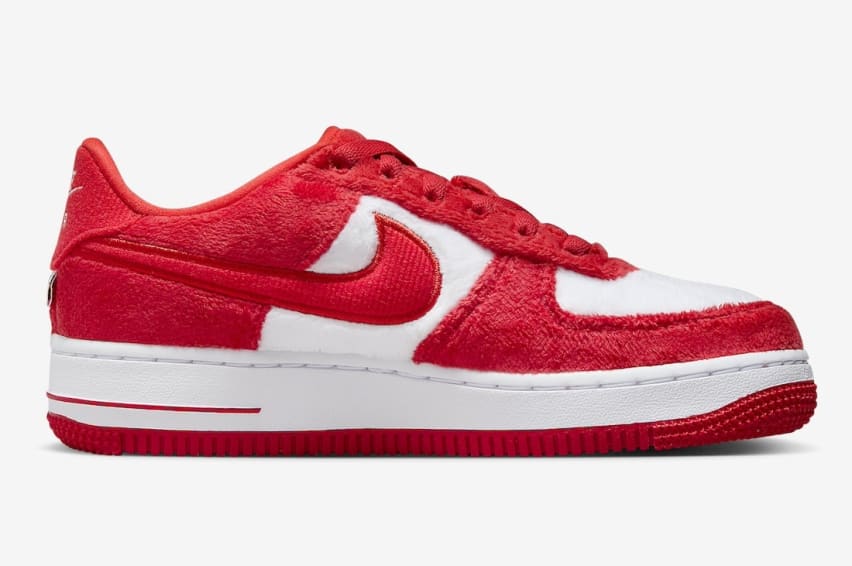 Nike Air Force 1 Low GS Valentines Day Foto 3