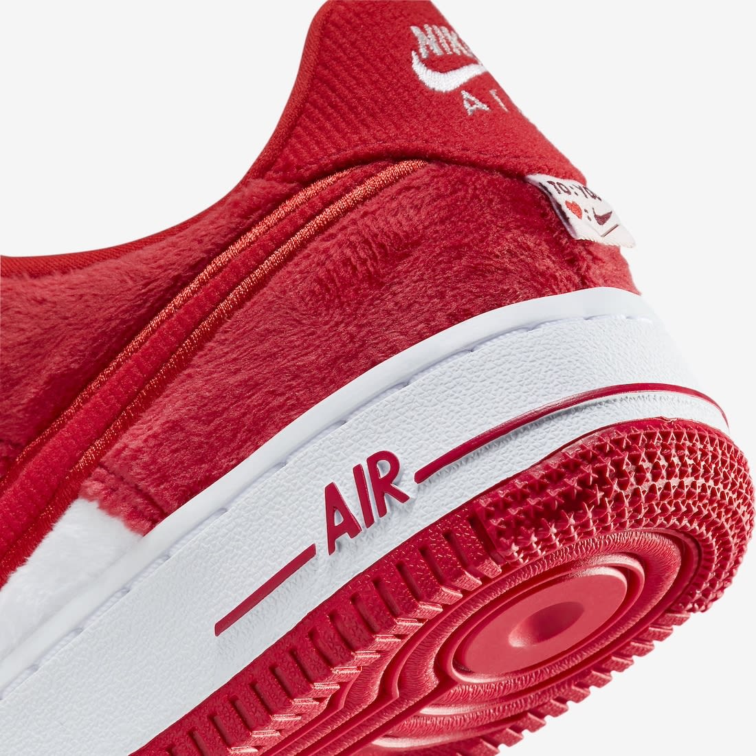 Nike viert Valentijnsdag 2024 met deze Air Force 1… Sneaker Squad