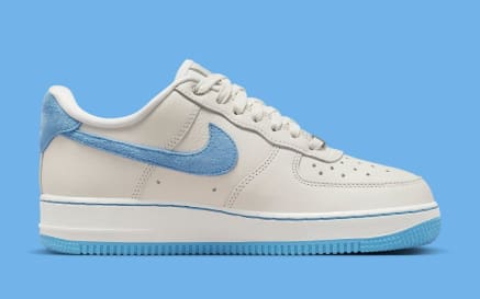 Nike Air Force 1 Low LXX University Blue Foto 3