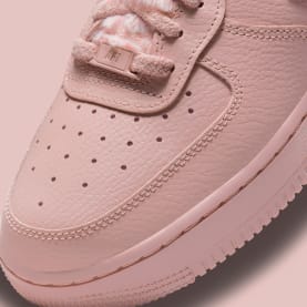 Nike Air Force 1 Low Pink Fur Foto 10