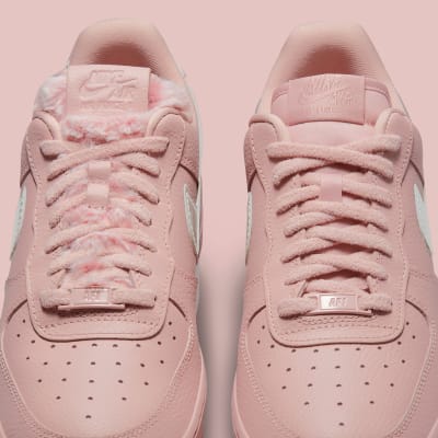 Nike Air Force 1 Low Pink Fur Foto 8