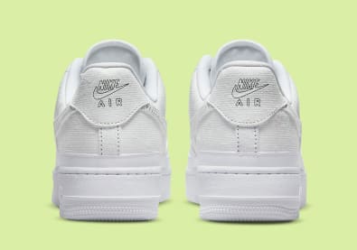 Deze Air Force 1 Tear Away is voorzien van verborgen pastelkleuren