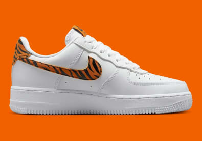 Nike Air Force 1 Low Tiger Stripes Foto 3