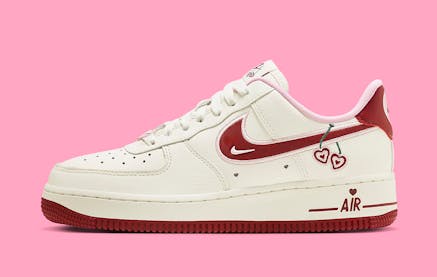 Nike Air Force 1 Low Valentines Day 2023 Foto 1