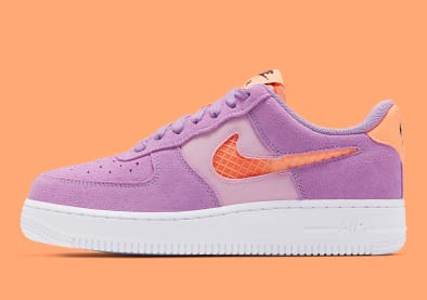 Nike voorziet de Air Force 1 Cut-Out Swoosh van een nieuwe Violet Star colorway