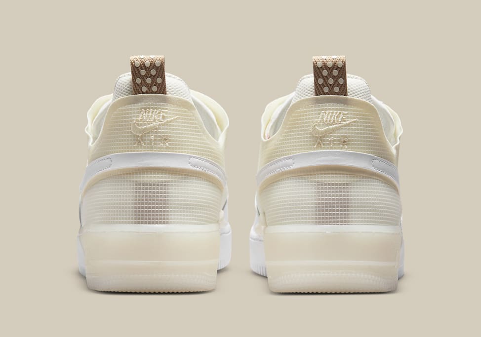 Nike Air Force 1 React Coconut Milk Foto 5